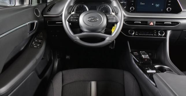 фото 0e77a40f4890 - Под такси