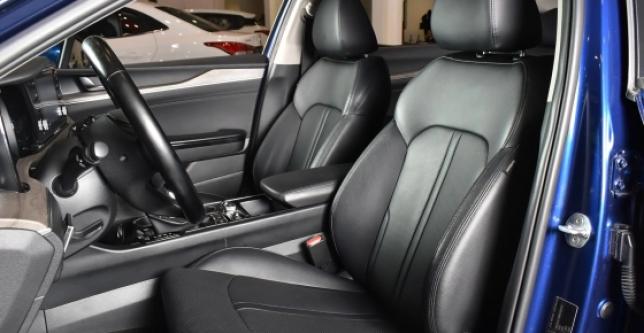 фото 10063883b652 - Под такси