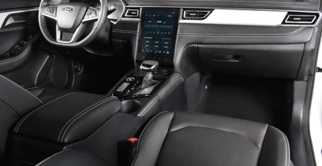 фото 10c53eed1700 - Под такси