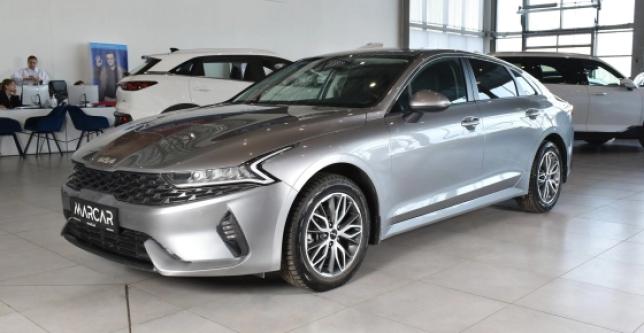 фото 1775c27267e4 - Под такси