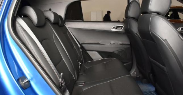 фото 199e209d30ff - Под такси