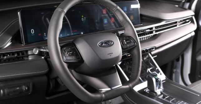 фото 23ff4581911e - Под такси