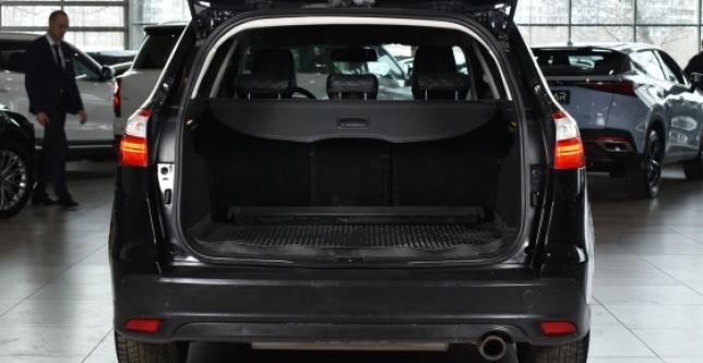 фото 2c4cf6c8f6a9 - Под такси