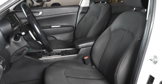 фото 2d66924a120d - Под такси