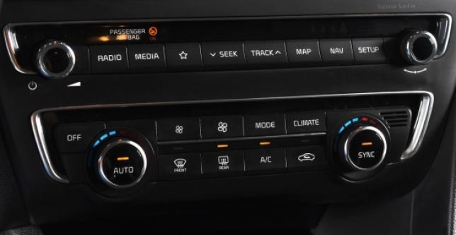 фото 2d6e9cb54293 - Под такси