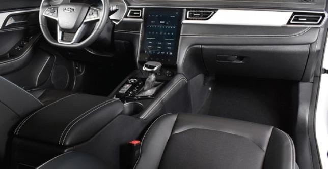 фото 4d13d1fe08db - Под такси