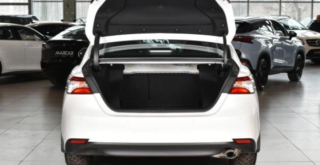 фото 4db370228bee - Под такси