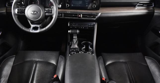 фото 57e02b4afefc - Под такси