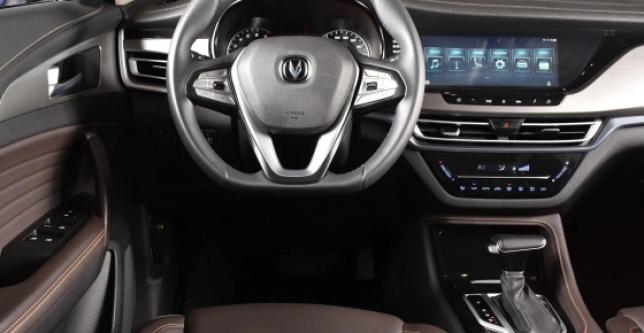 фото 5876dc009601 - Под такси