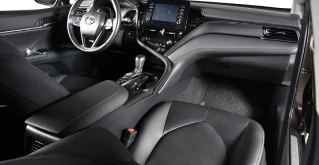 фото 592251-07 - Под такси