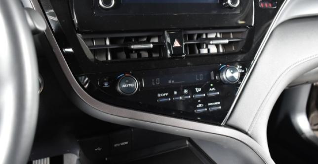 фото 592251-09 - Под такси