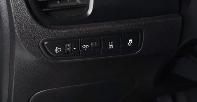 фото 606145-11 - Под такси