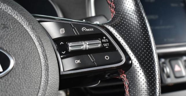 фото 606167-15 - Под такси