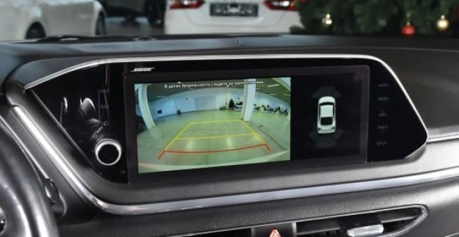 фото 677356-09 - Под такси