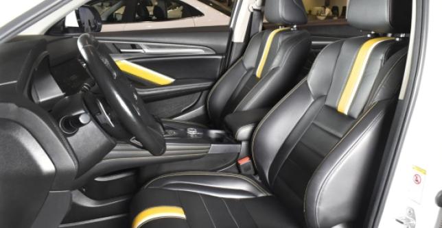 фото 682350-08 - Под такси