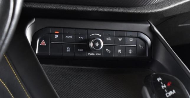 фото 682350-12 - Под такси