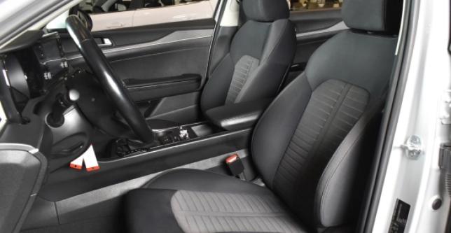 фото 682351-08 - Под такси