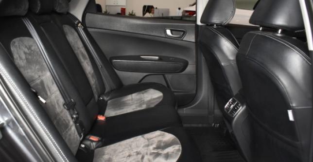 фото 682847-06 - Под такси