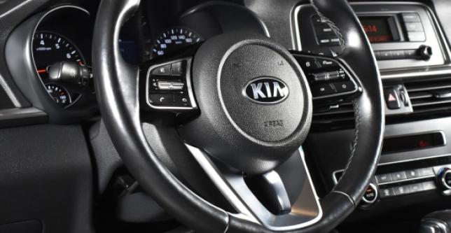 фото 682847-12 - Под такси