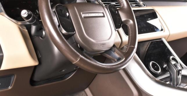 фото 685248-09 - Под такси