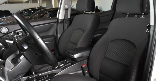 фото 686114-08 - Под такси