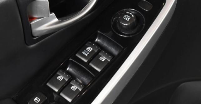 фото 686114-12 - Под такси