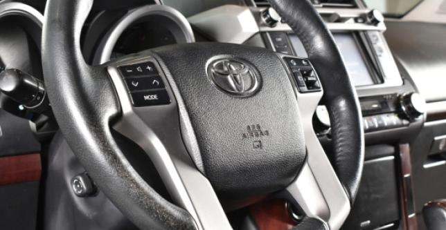 фото 686544-09 - Под такси