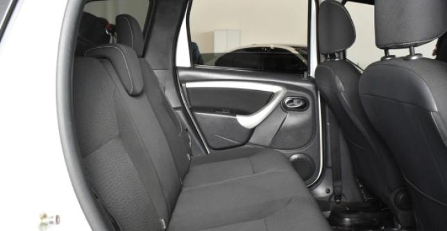 фото 686636-06 - Под такси