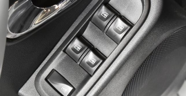 фото 686636-10 - Под такси