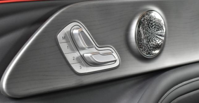 фото 686729-11 - Под такси