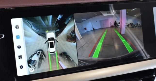 фото 686738-11 - Под такси