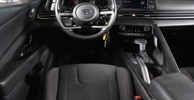 фото 688986-09 - Под такси