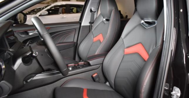 фото 692070-14 - Под такси