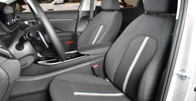 фото 692078-15 - Под такси