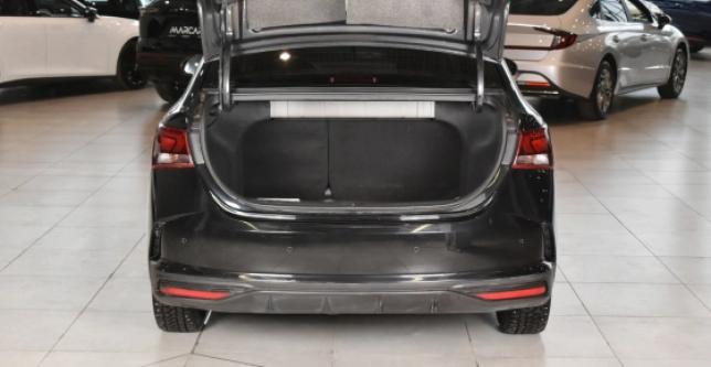 фото 692711-09 - Под такси