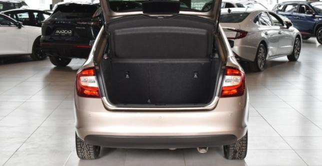 фото 693710-09 - Под такси