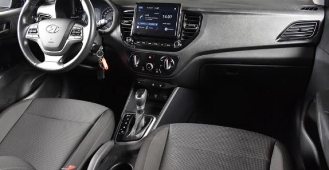 фото 693711-12 - Под такси