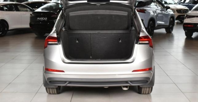 фото 697769-09 - Под такси