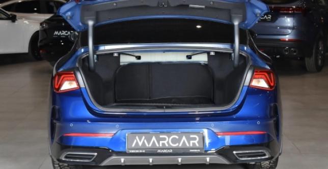 фото 698068-07 - Под такси