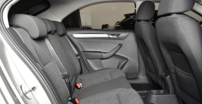 фото 698075-11 - Под такси