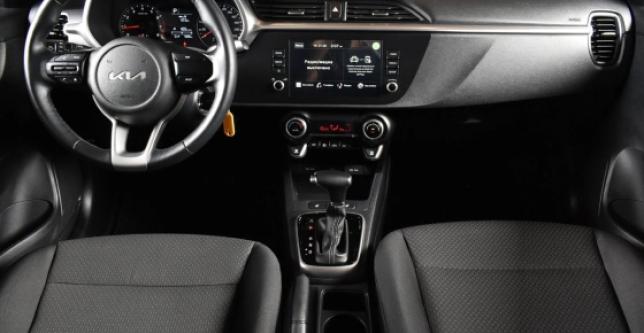 фото 698077-11 - Под такси