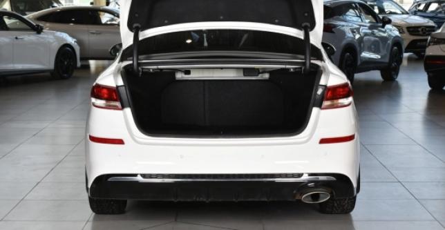 фото 698365-09 - Под такси