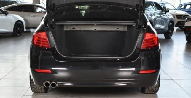 фото 698377-10 - Под такси