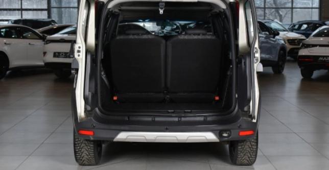 фото 699125-09 - Под такси