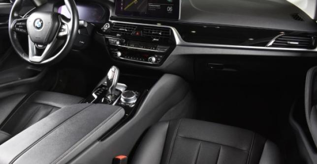 фото 704416-13 - Под такси