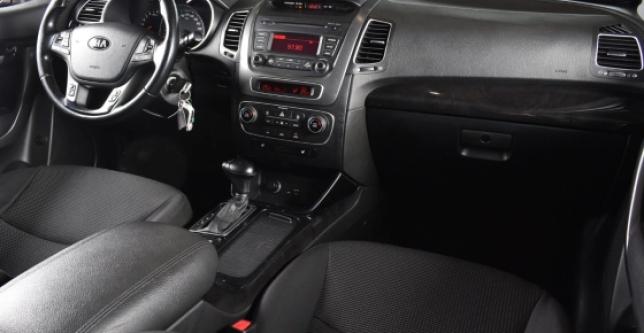 фото 704419-12 - Под такси