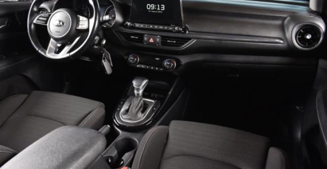 фото 704640-12 - Под такси