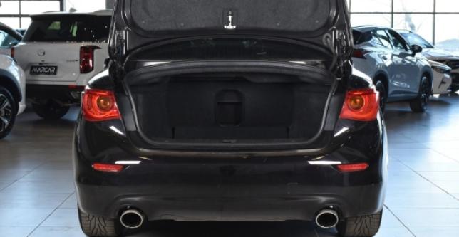 фото 704649-09 - Под такси