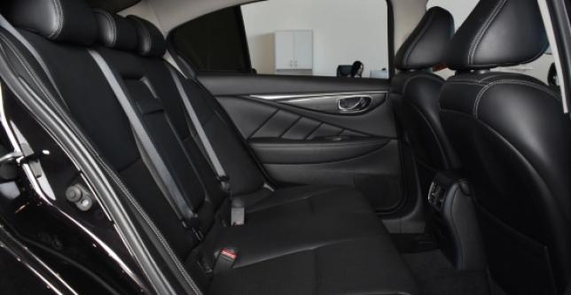 фото 704649-11 - Под такси