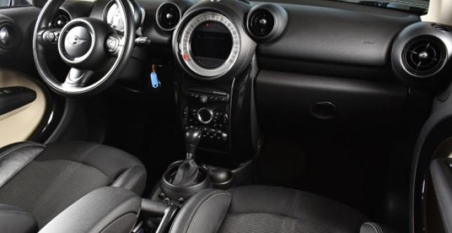 фото 706055-12 - Под такси